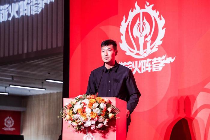 如何通过快攻训练提高球员的速度和灵活性?_1